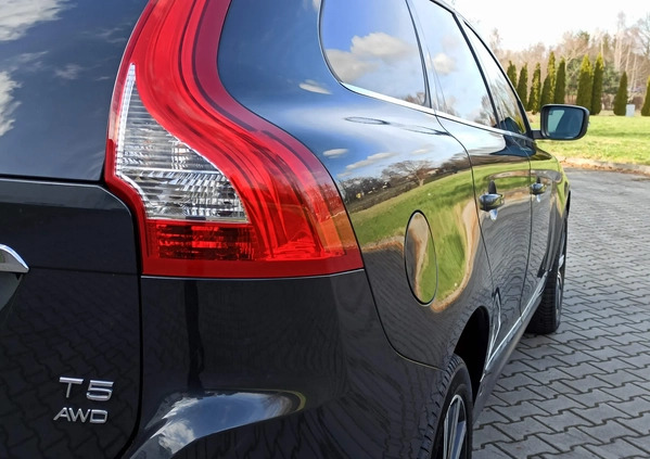 Volvo XC 60 cena 93900 przebieg: 89000, rok produkcji 2016 z Radom małe 254